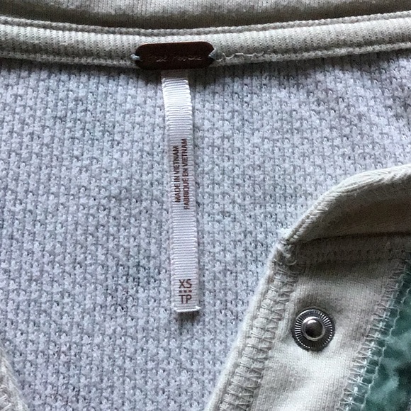 Free People Sweater - Picture 2 of 3